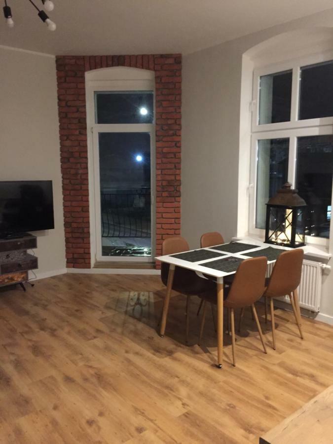 Apartament Piano Apartamento Malbork Exterior foto